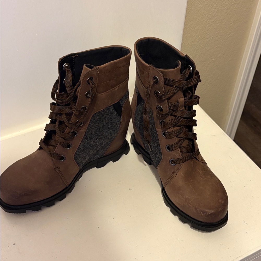 Sorel Brown and Gray Combat Moto Boots